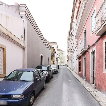 Ferienwohnung Vita Portucale ! Campo Ourique Design W/ Balcony Lissabon Exterior foto